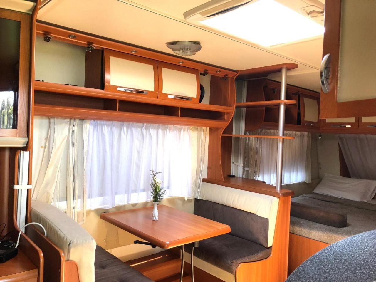 נוארה אליה Go Outdoors Caravan Park מראה חיצוני תמונה